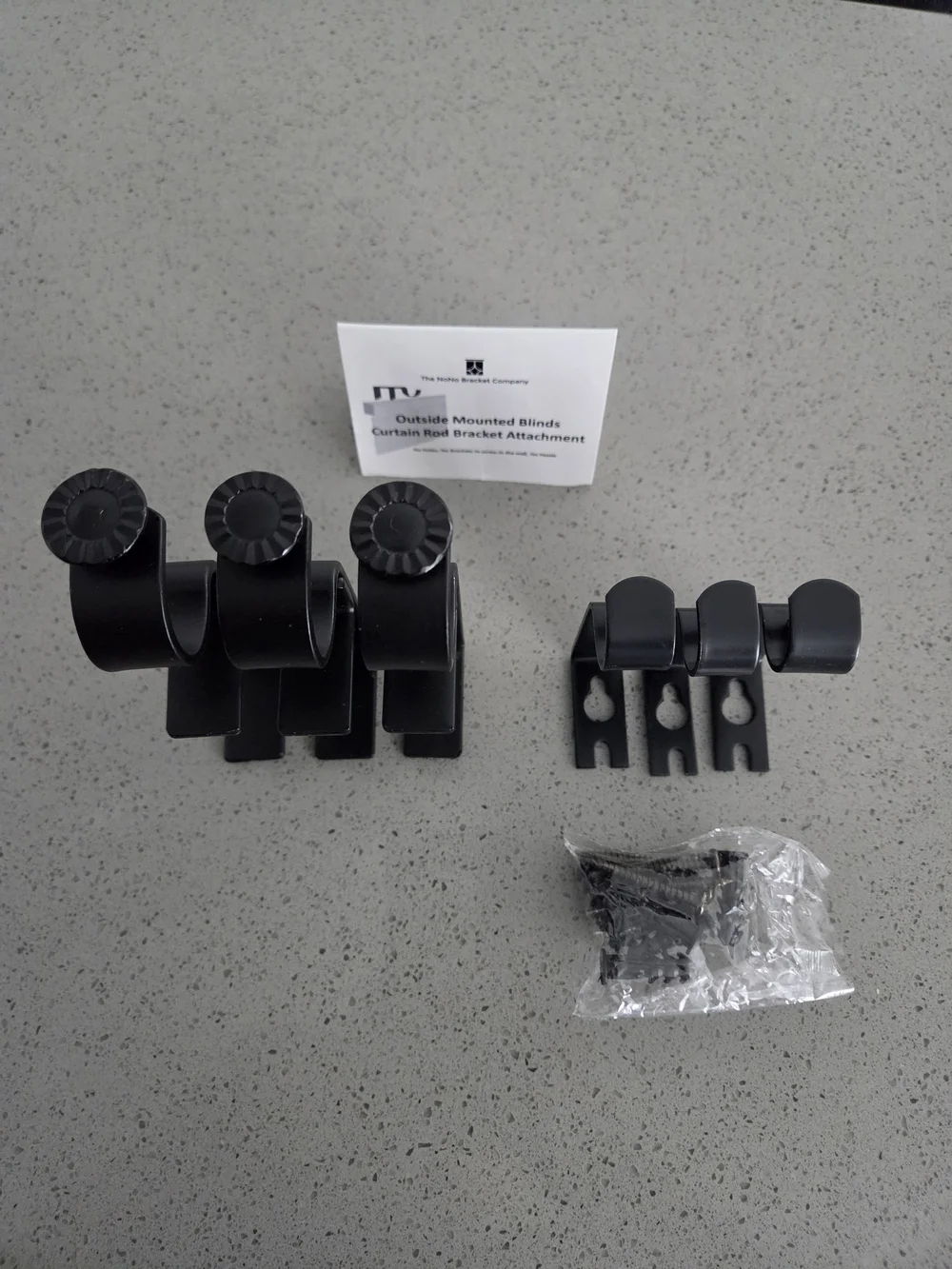 NO NO Bracket Mounted Curtain Rod Set in Black